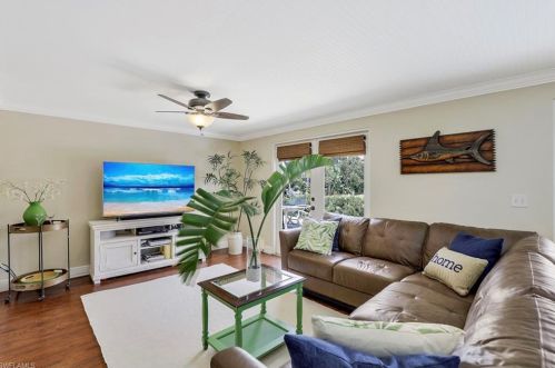 1765 Hbr Ln, Naples FL 34104-0317 exterior