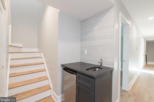 1628 Ellsworth St, Philadelphia PA 19146-2811 exterior