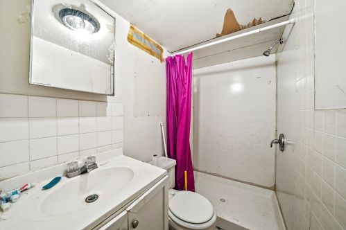 5054 Fletcher St, Chicago IL 60641-5037 exterior