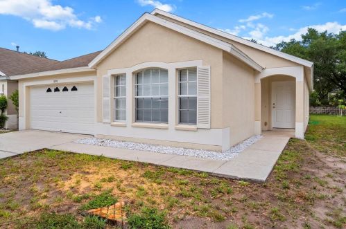 10910 Newbridge Dr, Riverview, FL 33579-7764