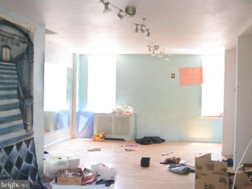 2029 Ellsworth St, Philadelphia PA 19146-3010 exterior