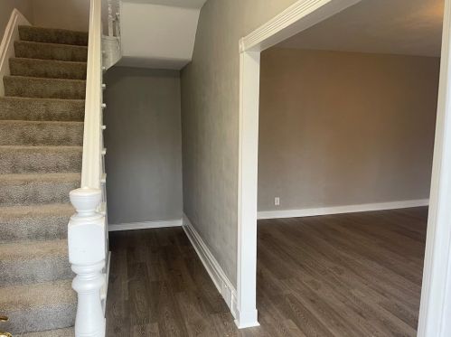 7012 Blackhawk St, Pittsburgh PA  15218-2322 exterior