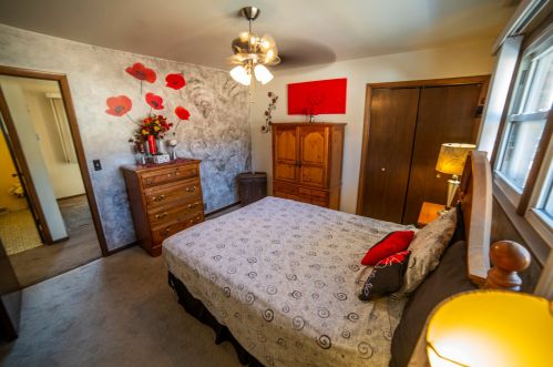 11663 Laporte Ave, Chicago IL 60803-6806 exterior