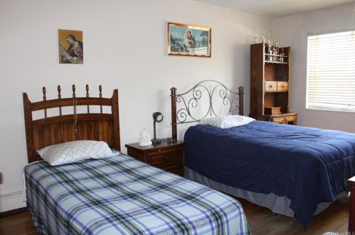 195 Swinton Ave, Bronx NY 10465-1920 exterior