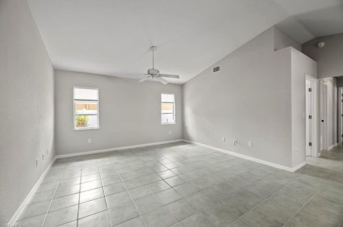 10268 Boca Cir, Naples FL 34109-7322 exterior