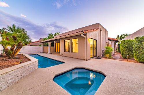 5860 Bright Star Dr, Tucson AZ  85718-3429 exterior