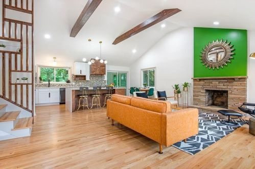 3904 Gladney Dr, Atlanta GA  30340-4618 exterior