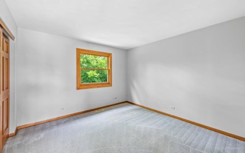 1788 Woodhaven Dr, Bull Valley IL 60014-1940 exterior