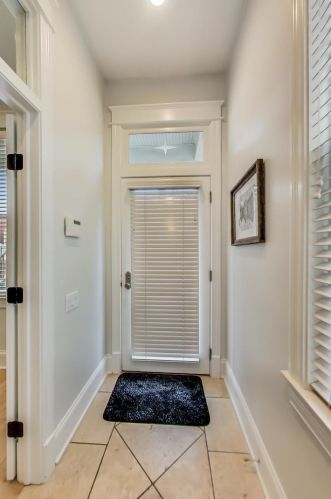 1840 Wellington Ave, Chicago IL 60657-4030 exterior