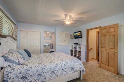 2501 Clayton Crst Ave, Milwaukee WI 53221-3735 exterior