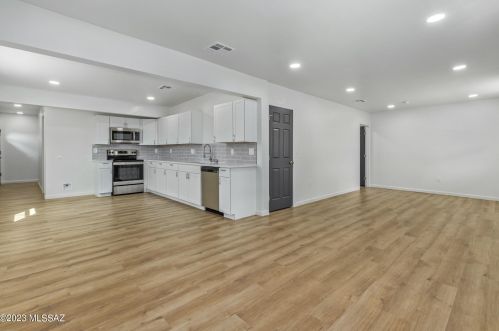 1023 9th St, Tucson AZ  85719-5436 exterior