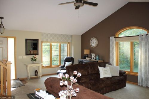 27039 117th St, Zimmerman, MN 55398-7711