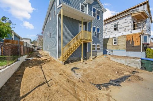 82 Yorkshire St, Providence RI  02908-1723 exterior