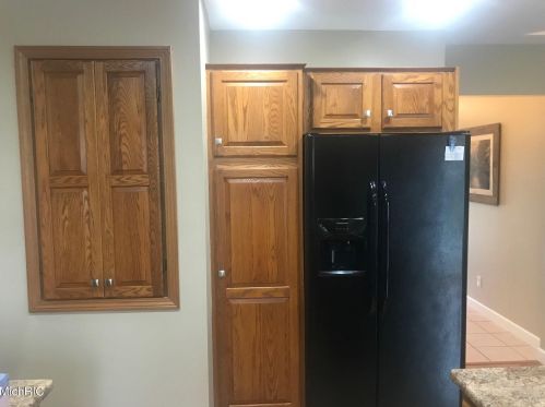 2102 Monte Ave, Meskegon MI 49444-4524 exterior