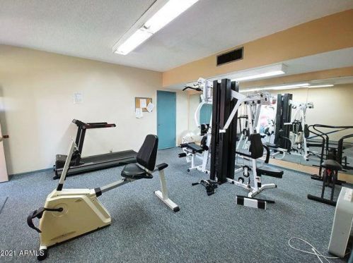 1320 Bethany Home Rd, Phoenix AZ  85014-2048 exterior