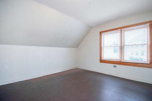 34 Geneva St, Springfield MA 01151-1807 exterior