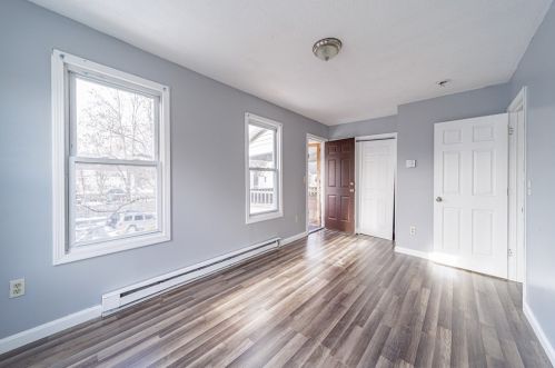 95 Dawes St, Springfield MA 01109-3042 exterior