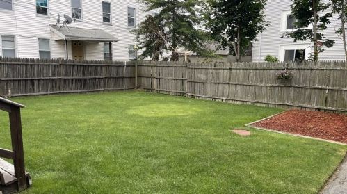 12 Airlie St, Worcester MA 01606-3248 exterior