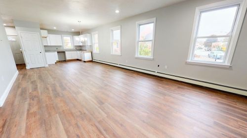 25 George Waterman Rd, Providence, RI 02919-2619