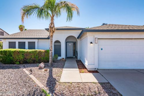 621 Los Feliz Dr, Chandler AZ  85226-4930 exterior
