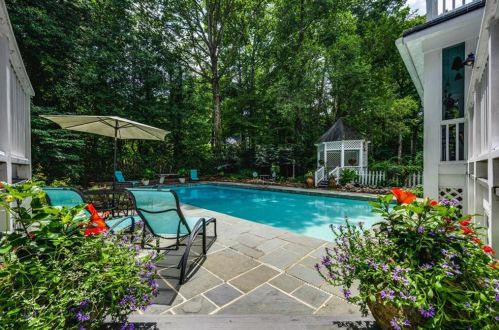 1733 Kellogg Spg Dr, Atlanta GA 30338-6008 exterior