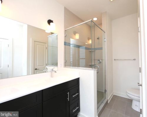 2665 Amber St, Philadelphia PA 19134-3835 exterior