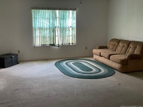 750 College Park Rd, Fort Pierce FL 34953-3334 exterior