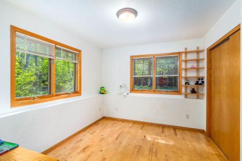 5779 Pike Lk Rd, Duluth MN 55811-9620 exterior