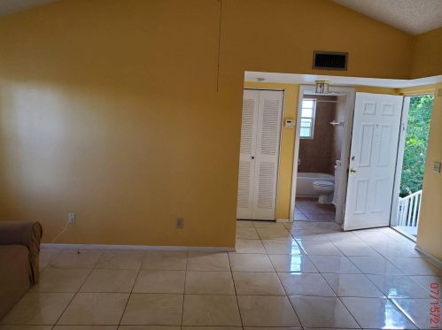 1630 Green Acres Cir, Fort Pierce, FL 34952-5010