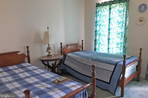 1859 Augusta Dr, Jamison PA 18929-1083 exterior