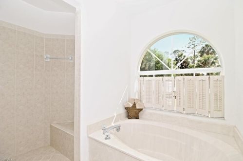 4681 16 Ave, Naples FL 34117-9190 exterior