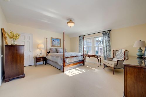 1206 Bayard Ave, Saint Paul MN 55116-1637 exterior