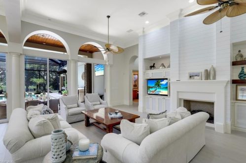 15715 Villoresi Way, Naples FL 34110-2715 exterior