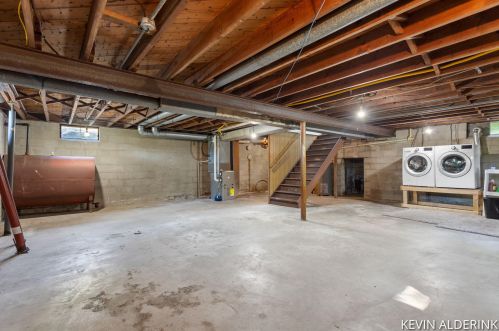 5482 Ravine Rd, Kalamazoo MI 49009-9002 exterior