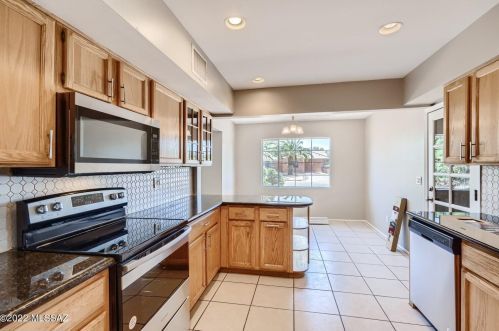 1709 Avenida Planeta, Tucson AZ  85710-5405 exterior