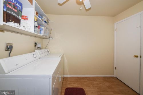 334 Kalmia St, Warminster PA 18974-4727 exterior