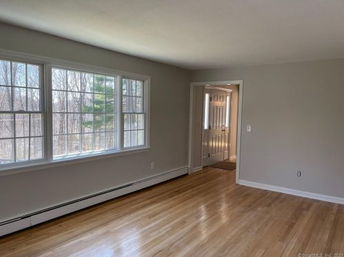 25 Longview Dr, Ridgefield CT 06877-3514 exterior