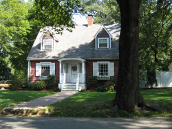 44 Davis Ave, Newton, MA 02465-1924