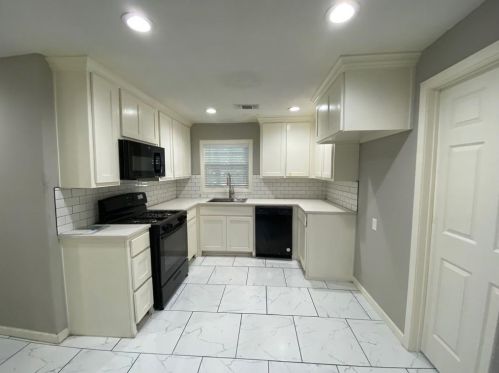 1622 Fannin Ave, Denison TX  75020-6812 exterior