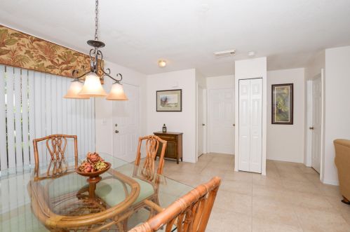 5675 Travelers Way, Fort Pierce FL 34982-4058 exterior