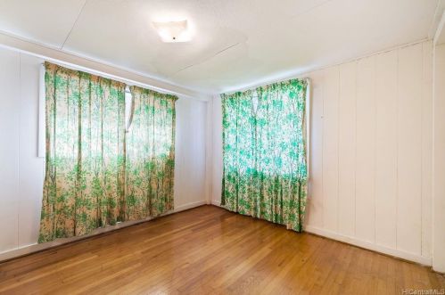 3223 Hinano St, Honolulu HI 96815-4362 exterior