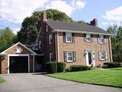 24 Smith Ave, Newton, MA 02465-1554