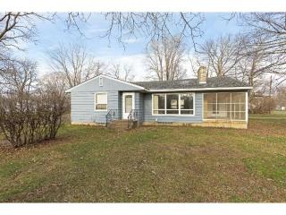 568 Quinnell Ave, St Marys Point, MN 55043-9639