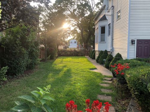 4017 Springfield Ave, Chicago IL 60618-1916 exterior