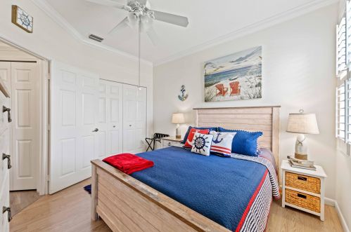 592 Cortina Ln, Fort Pierce FL 34986-1742 exterior