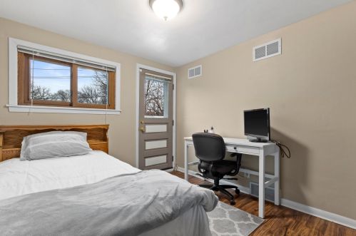 730 53rd St, Milwaukee WI  53208-3019 exterior