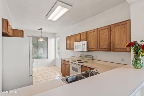 9246 Crimson Stone Pl, Tucson AZ  85743-5458 exterior