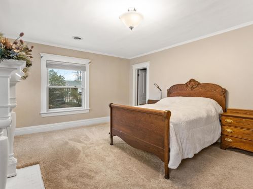 815 13 St, Manitowoc WI 54220-5101 exterior