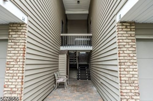 18 Slope, Clinton, NJ 08809-1134