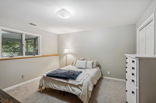 1551 Leffingwell Ave, Grand Rapids MI 49525-4530 exterior